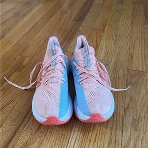 make offers! hoka profly carbon plate running shoe